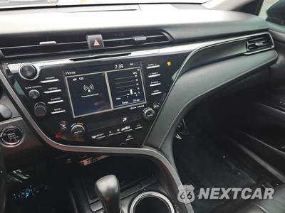 2019 Toyota Camry XSE - zdjęcie 17 z 35 - miniatura