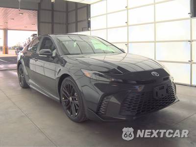 2026 Toyota Camry SE - zdjęcie 3 z 19 - miniatura