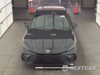 2026 Toyota Camry SE - zdjęcie 2 z 19 - miniatura
