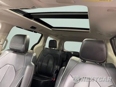 2023 Chrysler Pacifica Limited 121.6" WB - zdjęcie 9 z 38 - miniatura