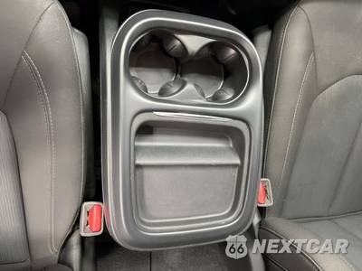 2023 Chrysler Pacifica Touring 121.6" WB - zdjęcie 10 z 37 - miniatura