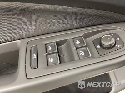 2022 Volkswagen Golf GTI S Hatchback - zdjęcie 19 z 35 - miniatura