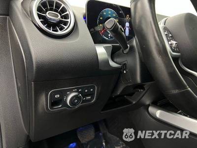 2021 Mercedes-Benz GLB 250 4MATIC - zdjęcie 27 z 46 - miniatura