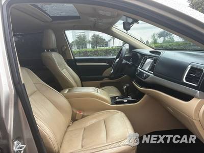 2015 Toyota Highlander XLE - zdjęcie 32 z 53 - miniatura