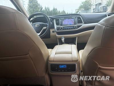 2015 Toyota Highlander XLE - zdjęcie 38 z 53 - miniatura