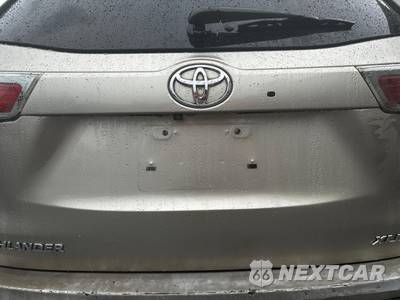 2015 Toyota Highlander XLE - zdjęcie 7 z 53 - miniatura