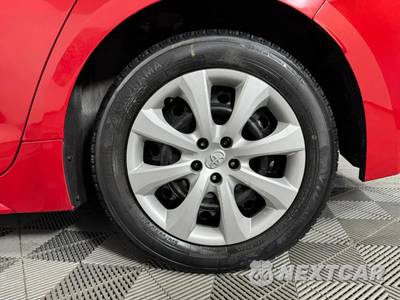 2020 Toyota Corolla LE Sedan - zdjęcie 39 z 41 - miniatura