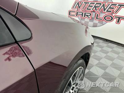 2017 Toyota Corolla 50th Anniversary Special Edition Sedan - zdjęcie 31 z 44 - miniatura