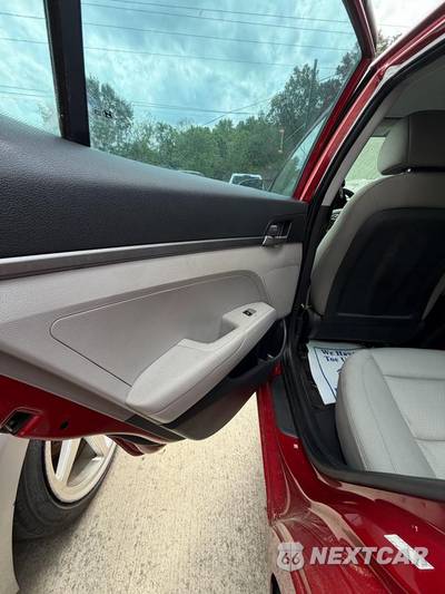 2018 Hyundai Elantra SE Sedan - zdjęcie 16 z 20 - miniatura