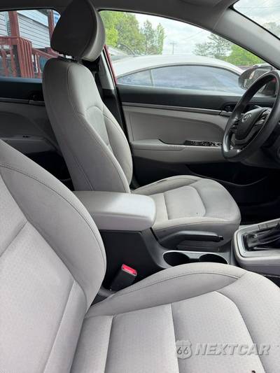 2018 Hyundai Elantra SE Sedan - zdjęcie 18 z 20 - miniatura