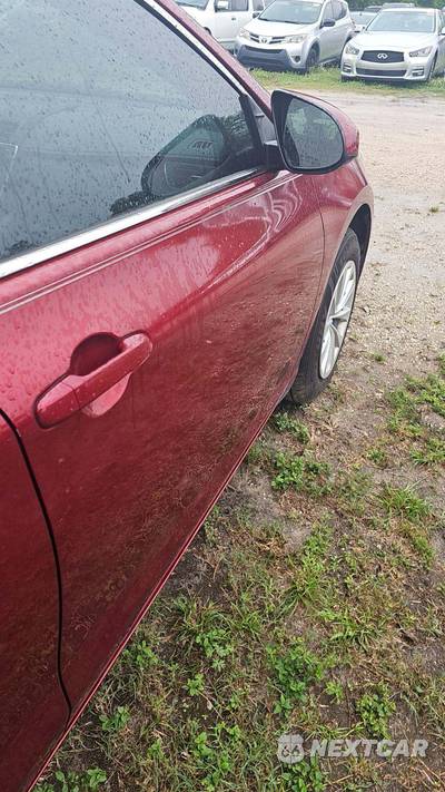 2016 Toyota Camry LE - zdjęcie 27 z 28 - miniatura