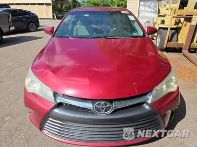 2016 Toyota Camry LE - zdjęcie 2 z 28 - miniatura