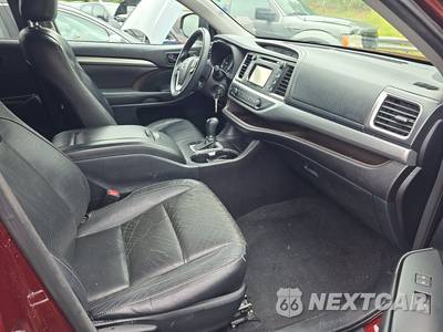 2015 Toyota Highlander LE - zdjęcie 8 z 35 - miniatura