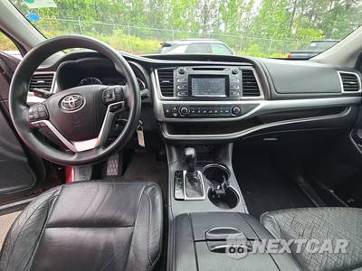 2015 Toyota Highlander LE - zdjęcie 11 z 35 - miniatura