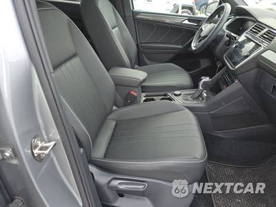 2023 Volkswagen Tiguan SE R-Line Black - zdjęcie 8 z 19 - miniatura