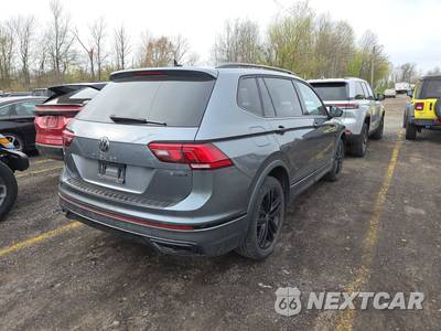 2022 Volkswagen Tiguan SE R-Line Black - zdjęcie 4 z 34 - miniatura