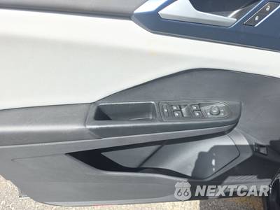 2022 Volkswagen Taos SE - zdjęcie 9 z 18 - miniatura