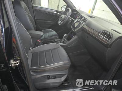 2023 Volkswagen Tiguan SEL R-Line - zdjęcie 8 z 24 - miniatura