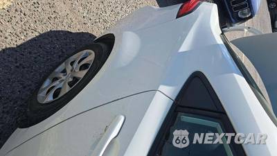 2022 Toyota Corolla LE Sedan - zdjęcie 26 z 38 - miniatura