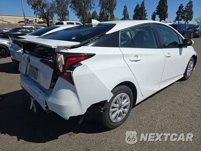 2019 Toyota Prius L Eco - zdjęcie 4 z 31 - miniatura