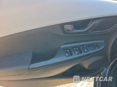 2021 Hyundai Kona SE - zdjęcie 9 z 42 - miniatura
