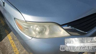 2012 Toyota Sienna LE 7-Passenger 119.3" WB - zdjęcie 15 z 26 - miniatura