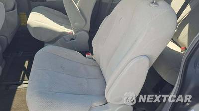 2012 Toyota Sienna LE 7-Passenger 119.3" WB - zdjęcie 23 z 26 - miniatura