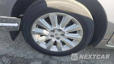 2012 Toyota Sienna LE 7-Passenger 119.3" WB - zdjęcie 14 z 26 - miniatura