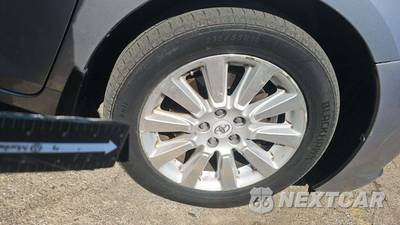 2012 Toyota Sienna LE 7-Passenger 119.3" WB - zdjęcie 18 z 26 - miniatura