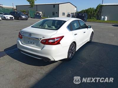 2016 Nissan Altima 2.5 SV - zdjęcie 4 z 12 - miniatura