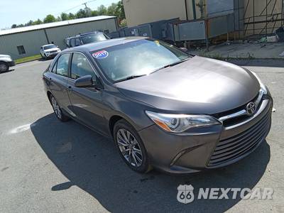 2017 Toyota Camry XLE - zdjęcie 3 z 12 - miniatura