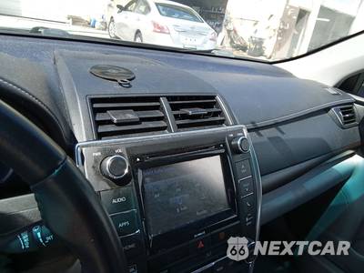 2017 Toyota Camry XLE - zdjęcie 8 z 12 - miniatura