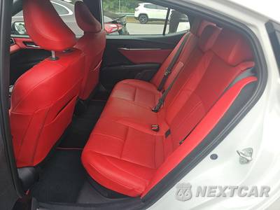 2025 Toyota Camry XSE - zdjęcie 13 z 24 - miniatura