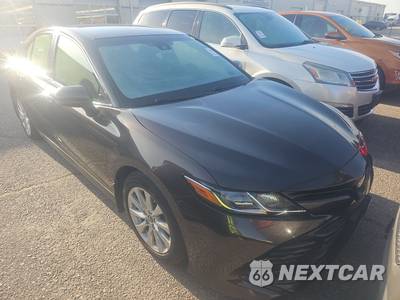 2018 Toyota Camry LE - zdjęcie 3 z 25 - miniatura