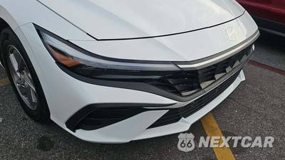 2025 Hyundai Elantra SE - zdjęcie 20 z 21 - miniatura