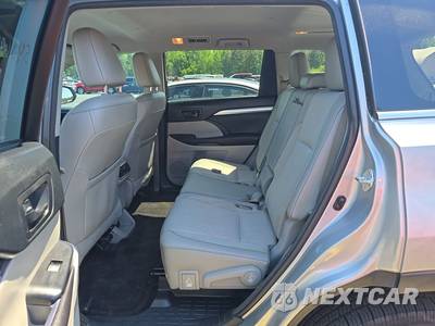 2017 Toyota Highlander LE Plus - zdjęcie 13 z 30 - miniatura