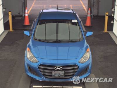 2017 Hyundai Elantra GT Hatchback - zdjęcie 2 z 28 - miniatura