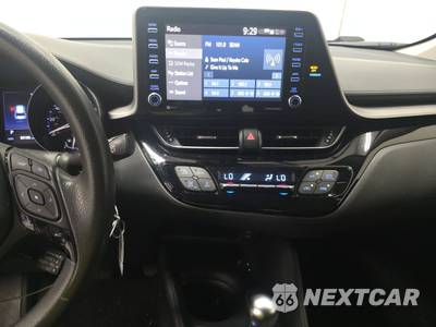 2020 Toyota C-HR LE - zdjęcie 11 z 19 - miniatura
