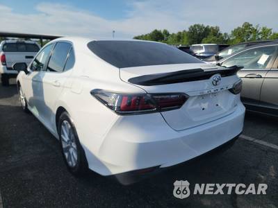 2018 Toyota Camry LE - zdjęcie 6 z 34 - miniatura