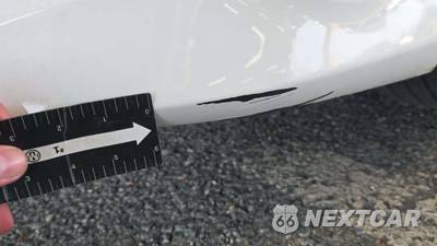 2020 Toyota Camry LE - zdjęcie 41 z 56 - miniatura