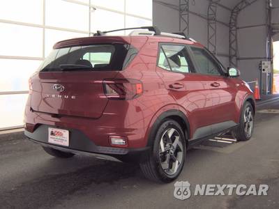 2022 Hyundai Venue Limited - zdjęcie 4 z 18 - miniatura