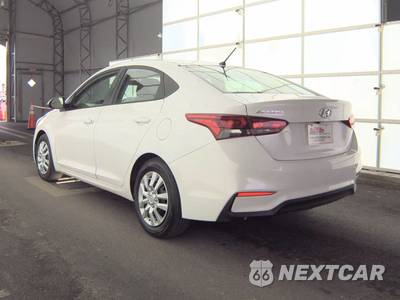 2019 Hyundai Accent SE - zdjęcie 6 z 18 - miniatura