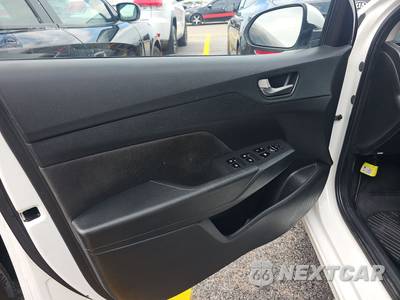 2019 Hyundai Accent SE - zdjęcie 9 z 18 - miniatura