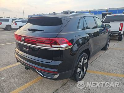 2025 Volkswagen Atlas Cross Sport 2.0T SE w/Technology - zdjęcie 4 z 20 - miniatura
