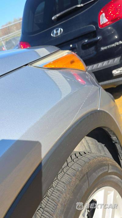 2016 Toyota Highlander LE - zdjęcie 26 z 40 - miniatura