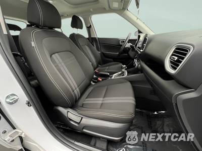2025 Hyundai Venue SEL - zdjęcie 10 z 41 - miniatura