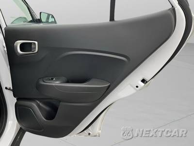 2025 Hyundai Venue SEL - zdjęcie 14 z 40 - miniatura