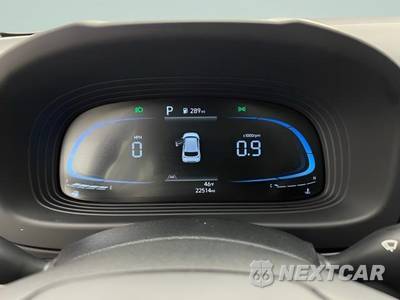 2025 Hyundai Venue SEL - zdjęcie 21 z 40 - miniatura