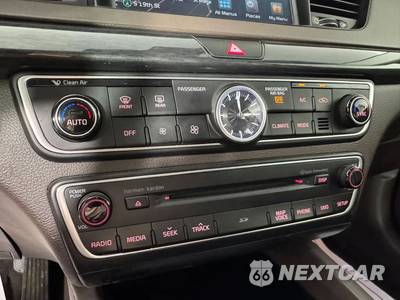 2018 Kia Cadenza Limited - zdjęcie 21 z 50 - miniatura