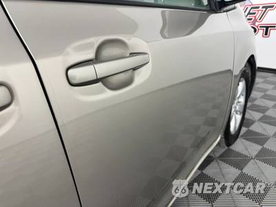 2015 Toyota Sienna LE 8-Passenger 119.3" WB - zdjęcie 28 z 43 - miniatura